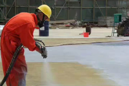 青岛彩色路面喷涂是一种为路面